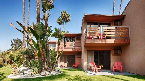 Best Western Pine Tree Motel image 1